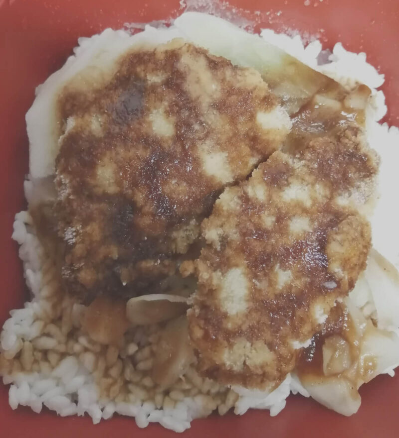 温める前のソースカツ丼