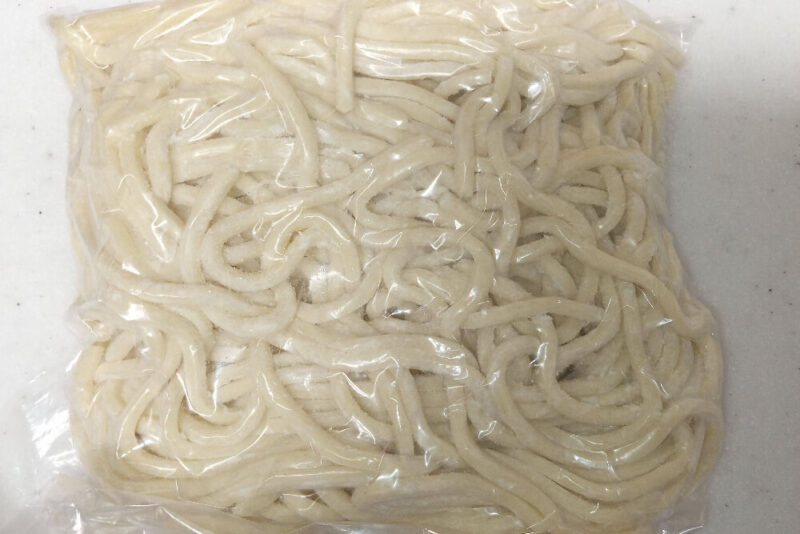 温故知新の冷凍まぜそばの麺