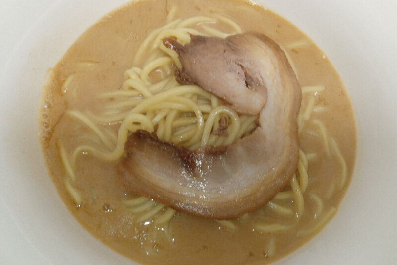 ウルトララーメン大集合　完成したみそ豚骨ラーメン