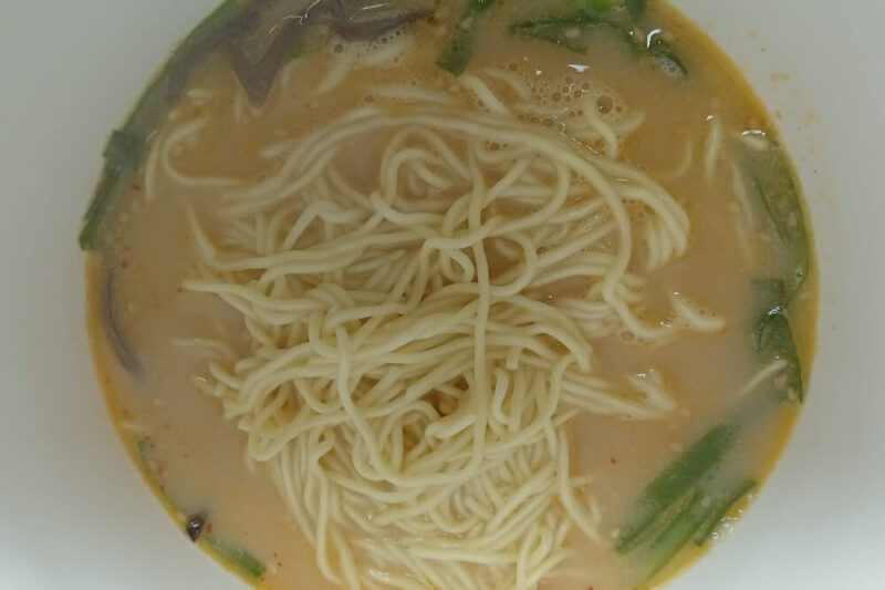 大阪ふくちぁん餃子のチャーシュー麺の温めたラーメン