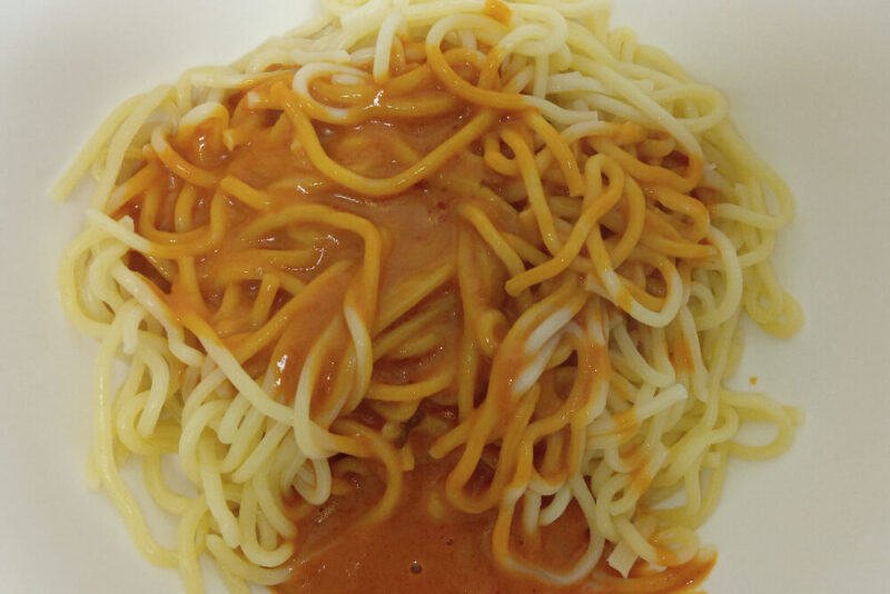 オオタメンの完成したパスタ